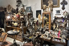 Chez Michel Haillard pour les accessoires d'Origines 2